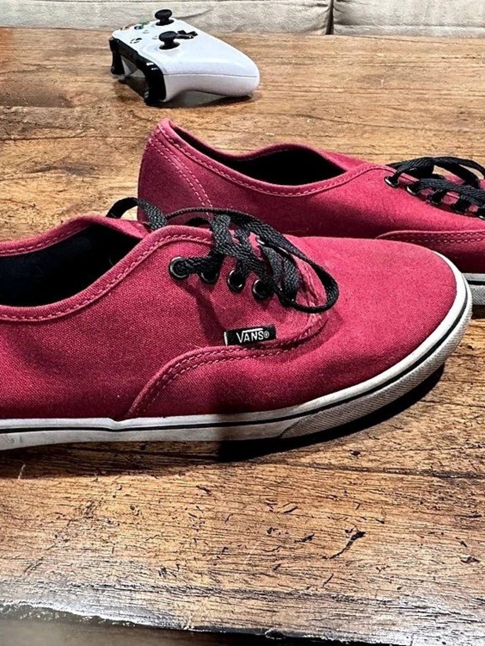 Vans Authentic Men's Burgundy Canvas Sneakers US 8